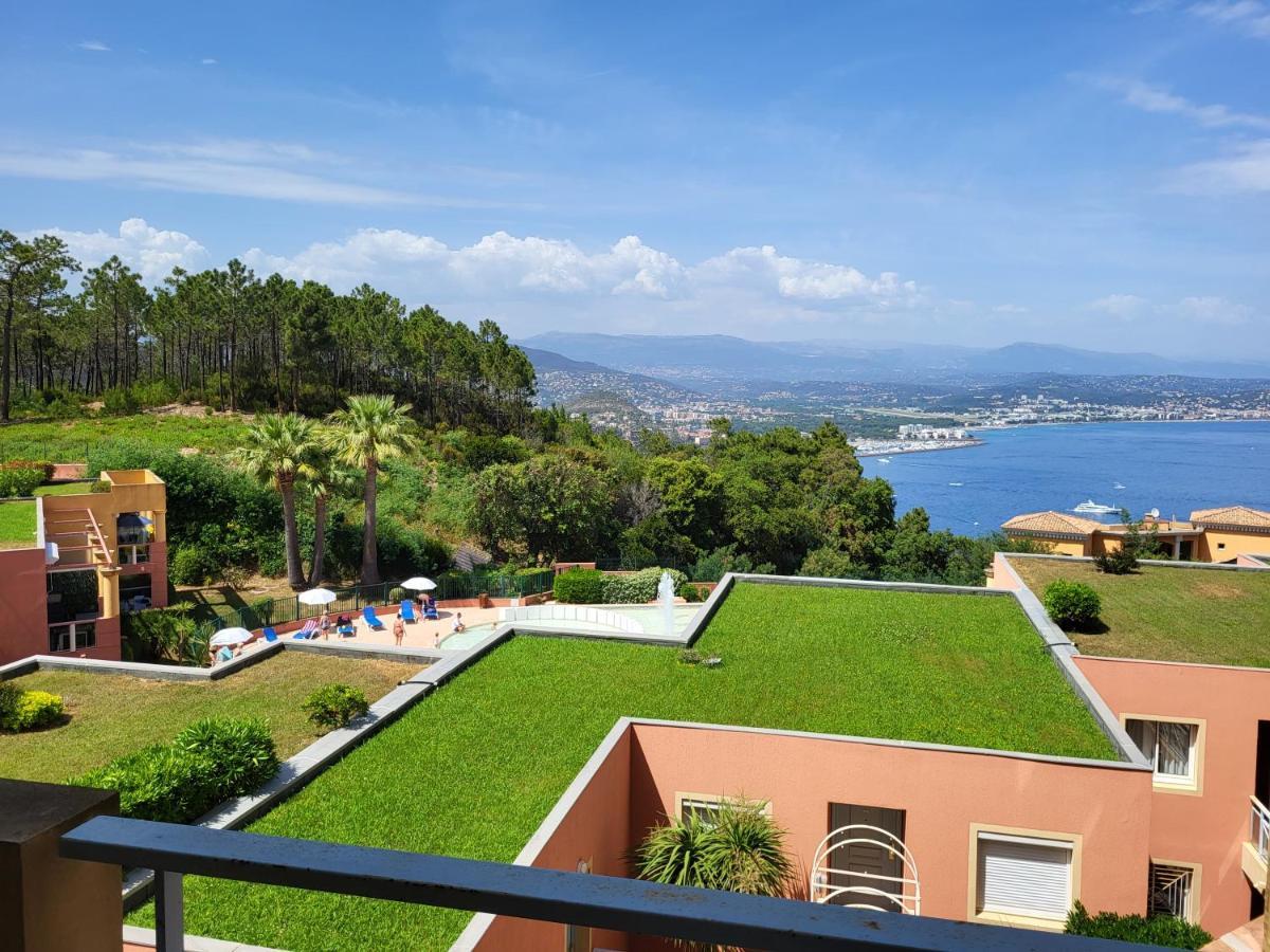 Vue Mer Et Esterel Sur La Baie De Cannes Théoule-sur-Mer Eksteriør billede